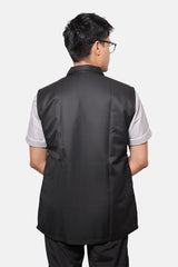 Assistant Jacket in Black (Unisex) - Modern Fit